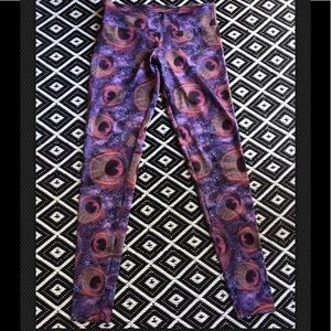 EUC $65 Onzie Long Legging Purple Peacock RARE S/M